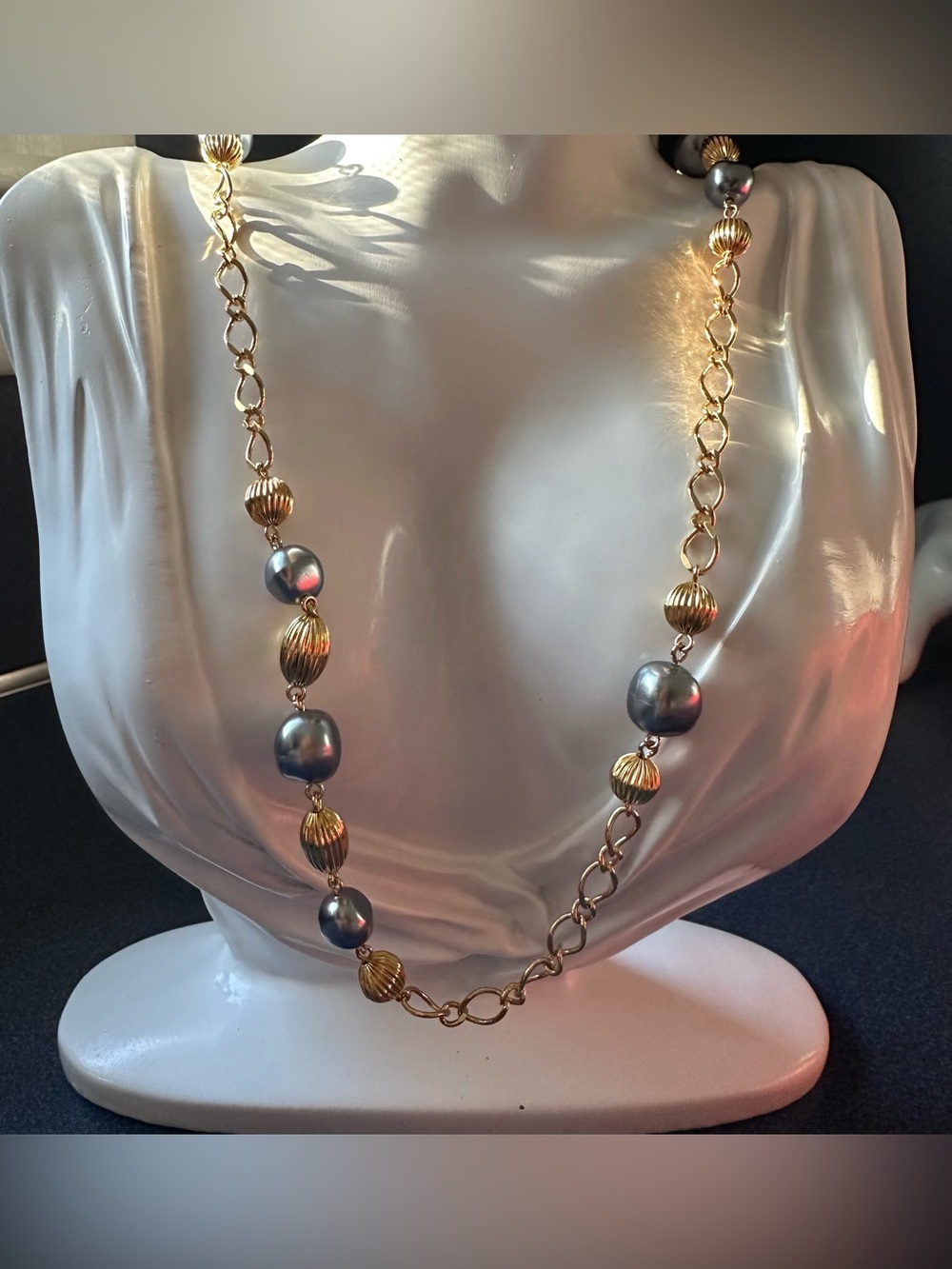 Avon Gold Tone Chain Necklace with Silver Pearlescent Beads